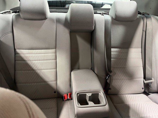Used 2017 Toyota Camry LE FWD image 12