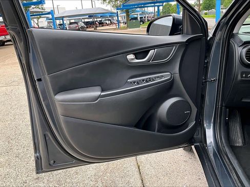 Used 2019 Hyundai Kona Limited image 22