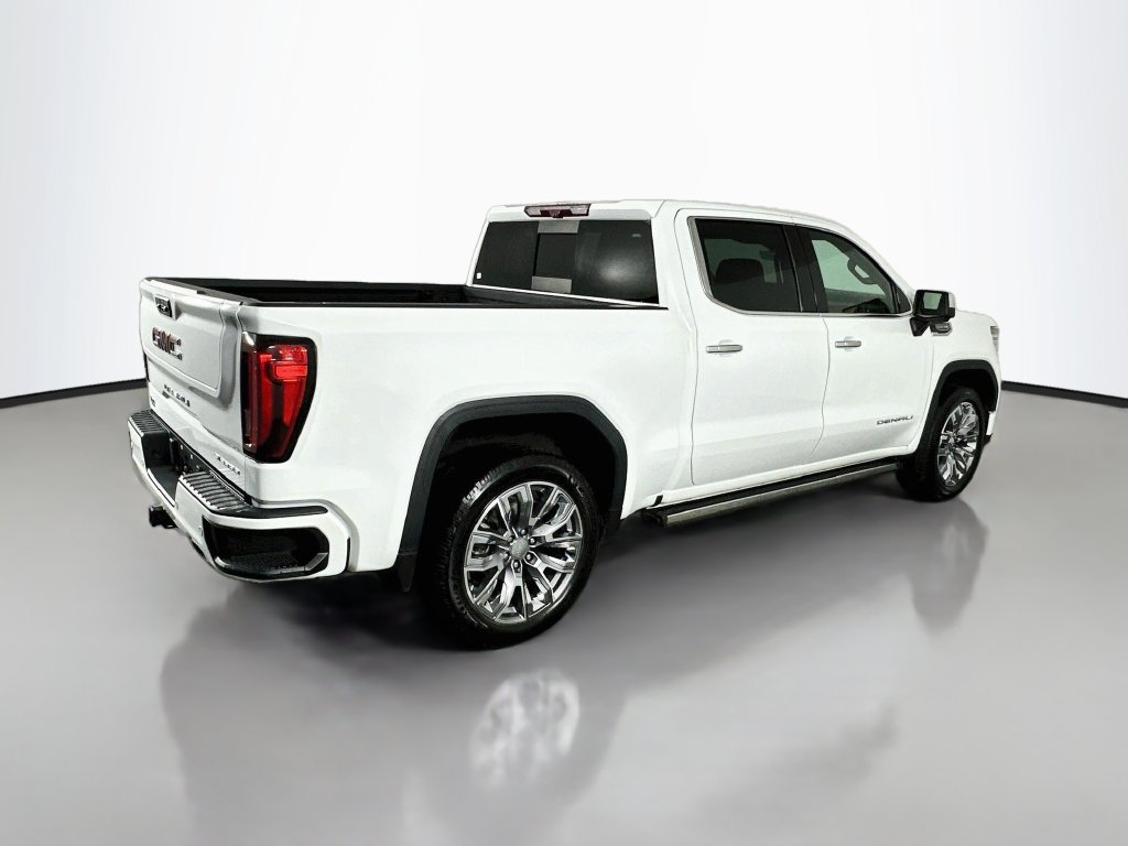 Used 2023 GMC Sierra 1500 Denali w/ Denali Reserve Package AWD/4WD image 7