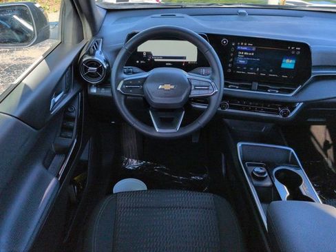 Used 2026 Chevrolet Equinox LT FWD image 15