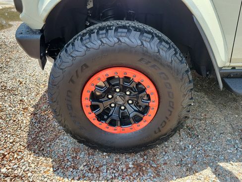 Used 2025 Ford Bronco Raptor AWD/4WD image 5