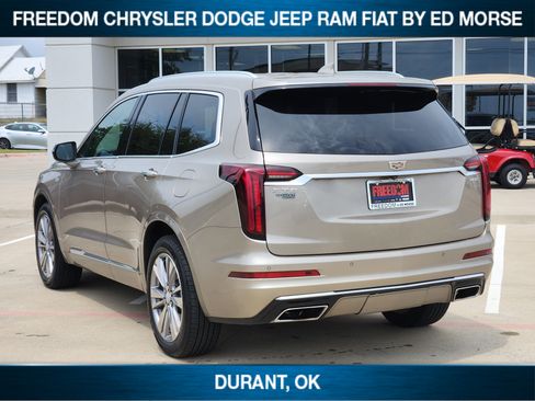 Used 2023 Cadillac XT6 Premium Luxury image 4