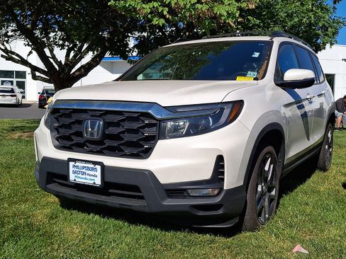 Used 2023 Honda Passport EX-L image 3