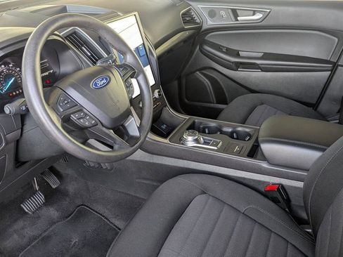 Certified 2022 Ford Edge SE w/ Black Appearance Package image 4
