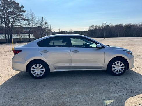 Used 2019 Kia Rio S image 5