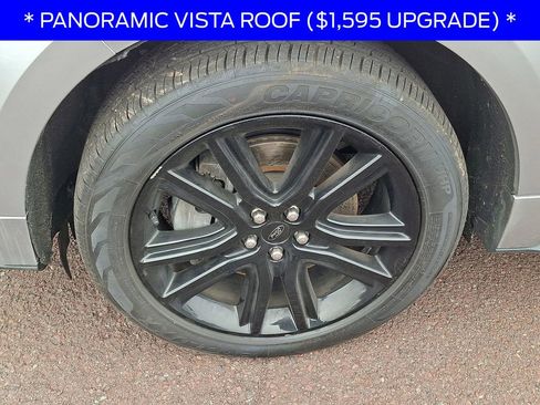 Used 2021 Ford Edge ST-Line w/ Class II Trailer Tow Package image 8