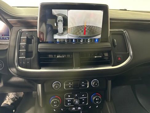 Used 2023 Chevrolet Tahoe Z71 w/ Luxury Package image 22