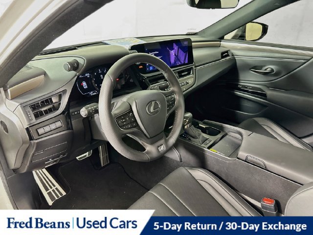 Used 2024 Lexus ES 350 F Sport w/ Technology Package FWD image 13