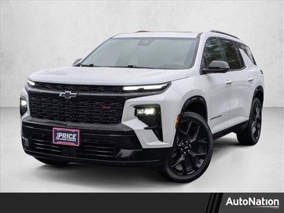 Used 2025 Chevrolet Traverse RS