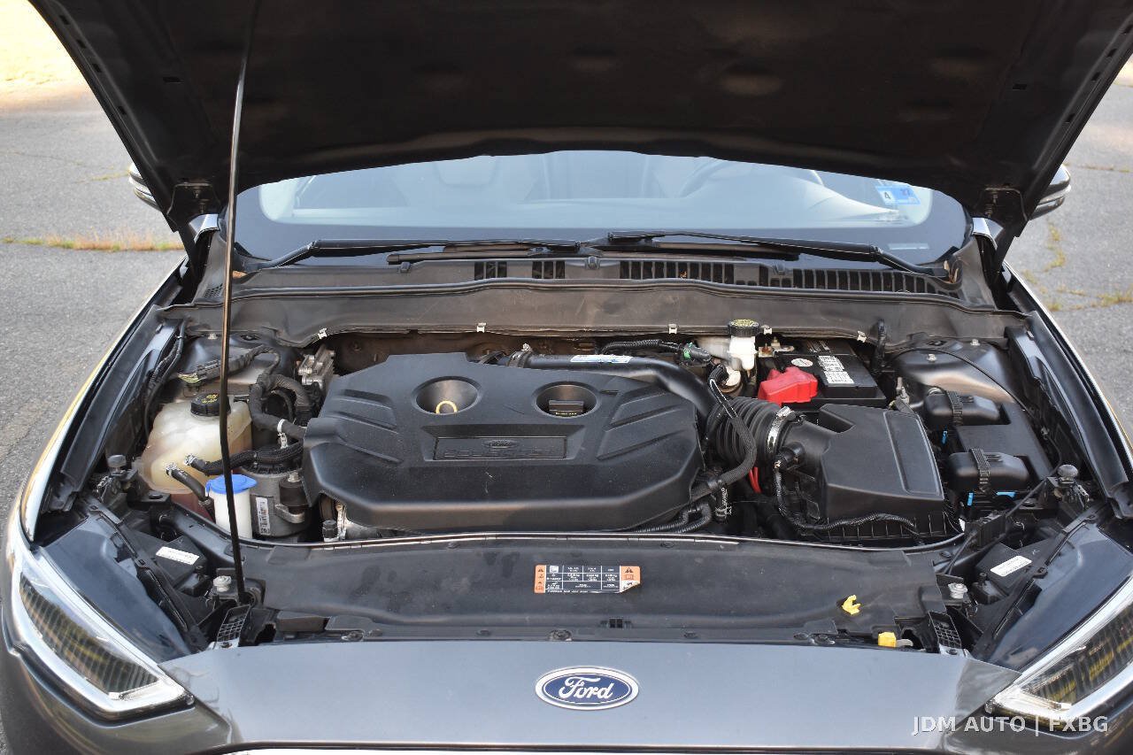 Used 2018 Ford Fusion Titanium AWD/4WD image 33