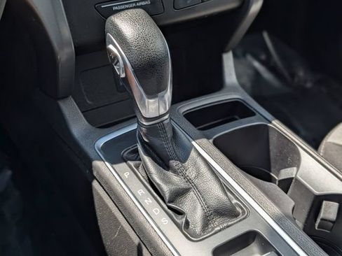 Used 2018 Ford Escape SE FWD image 18