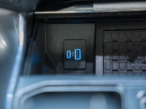 Certified 2023 Ford F150 Lariat w/ Equipment Group 502A High image 31