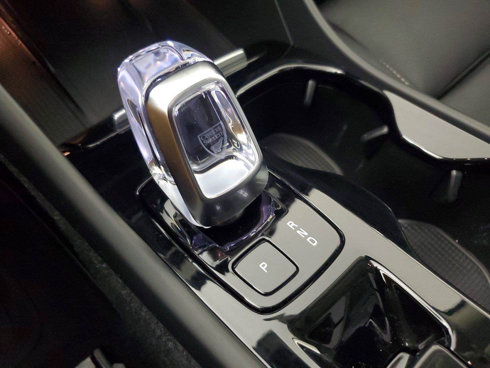 Used 2024 Volvo XC40 B5 Ultimate w/ Protection Package Premier AWD/4WD image 32