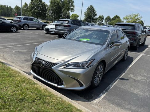 Used 2021 Lexus ES 350 w/ Premium Package FWD image 13