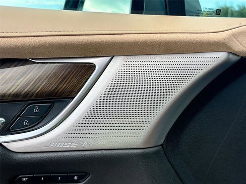 Used 2022 Cadillac XT6 Premium Luxury w/ Platinum Package image 20