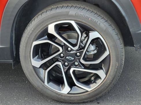 Used 2024 Chevrolet Trax RS FWD image 6