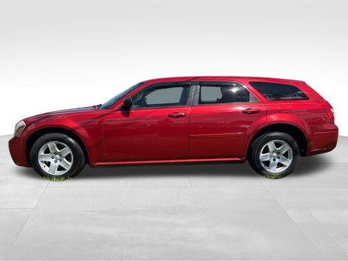 Used 2005 Dodge Magnum SE RWD image 35