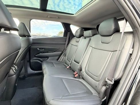Used 2025 Hyundai Tucson Limited AWD/4WD image 22
