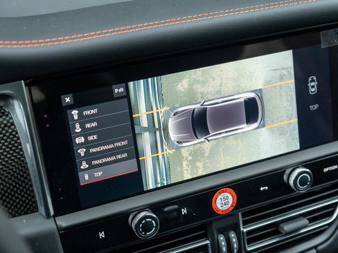 New 2026 Porsche Macan GTS image 37