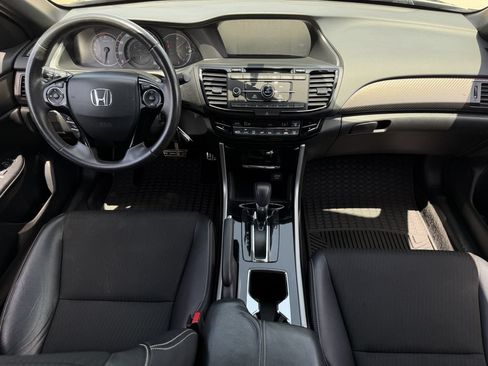Used 2017 Honda Accord Sport image 11