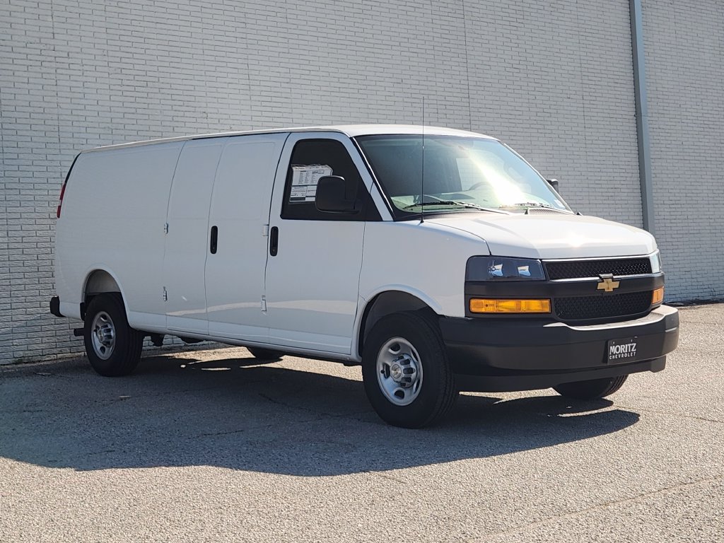 New 2026 Chevrolet Express 2500 Extended w/ Safety Package RWD image 2