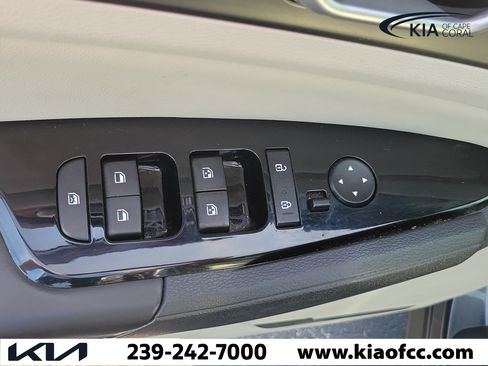 Certified 2024 Kia Sportage EX FWD image 24