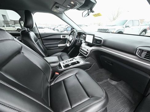 Certified 2023 Ford Explorer XLT w/ Equipment Group 202A image 25