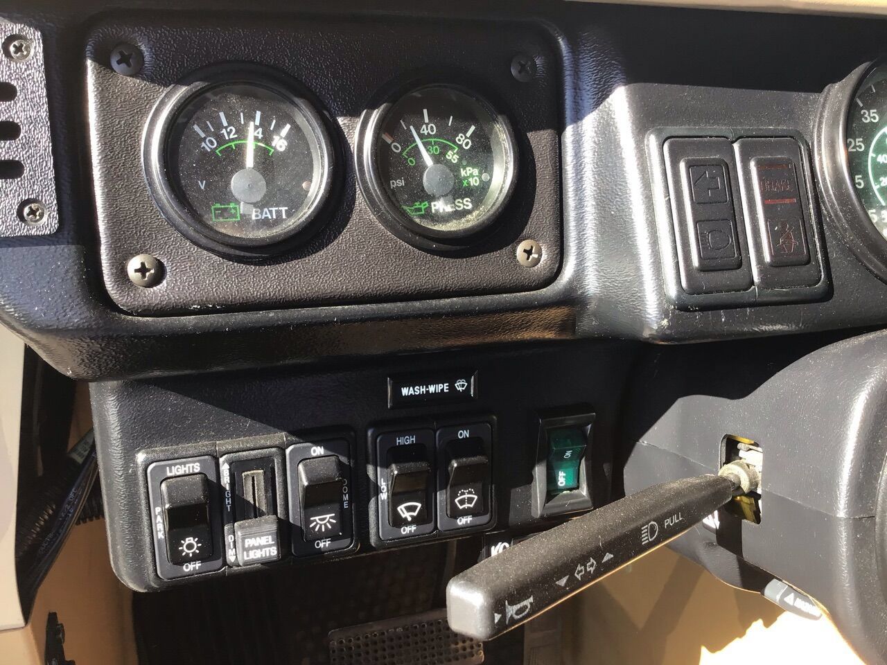 Used 1993 HUMMER H1 4-Door Hard Top AWD/4WD image 31