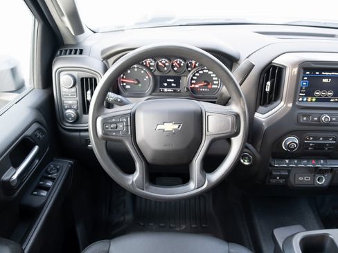 Used 2024 Chevrolet Silverado 3500 W/T image 2