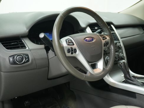 Used 2013 Ford Edge SEL image 9