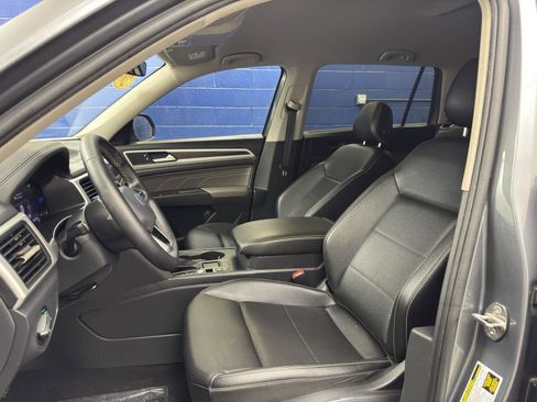 Used 2023 Volkswagen Atlas SE image 18
