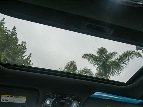 Used 2023 Hyundai Santa Cruz Limited image 15