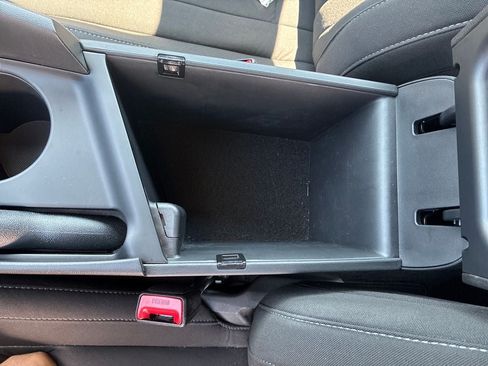 Used 2022 Hyundai Elantra SEL FWD image 29