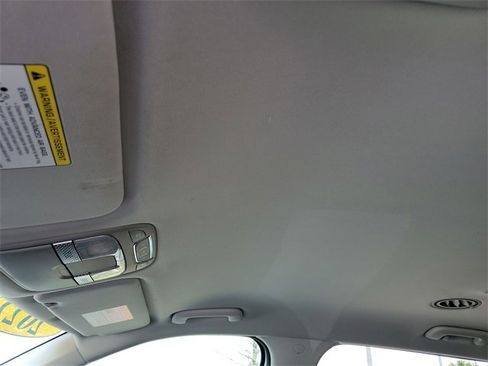 Certified 2022 Kia Telluride LX image 31