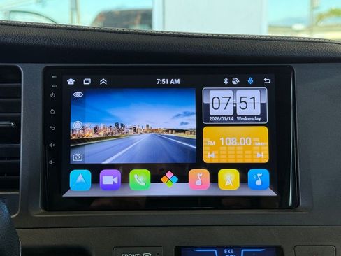 Used 2015 Toyota Sienna XLE w/ XLE Navigation Package image 29