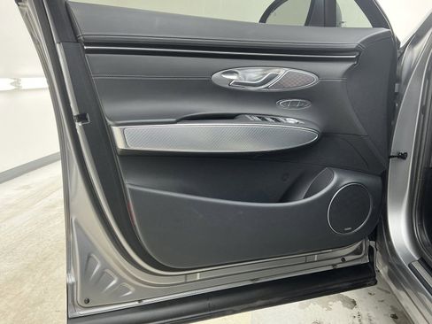 Used 2023 Genesis GV70 2.5T w/ Sport Prestige Package image 15