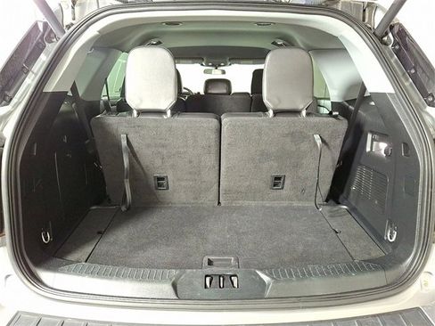 Used 2023 Ford Explorer XLT w/ Equipment Group 202A image 30