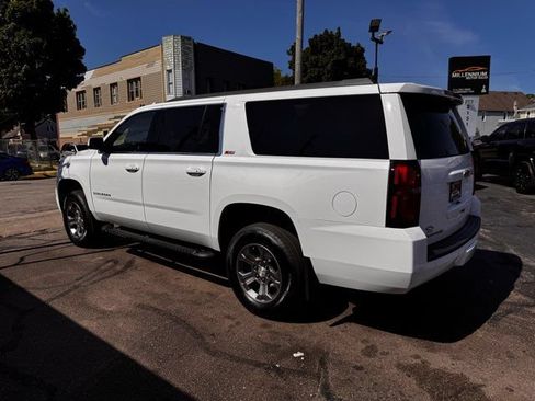 Used 2017 Chevrolet Suburban LT AWD/4WD image 4