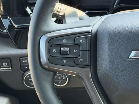 Used 2024 Chevrolet Silverado 1500 ZR2 AWD/4WD image 17