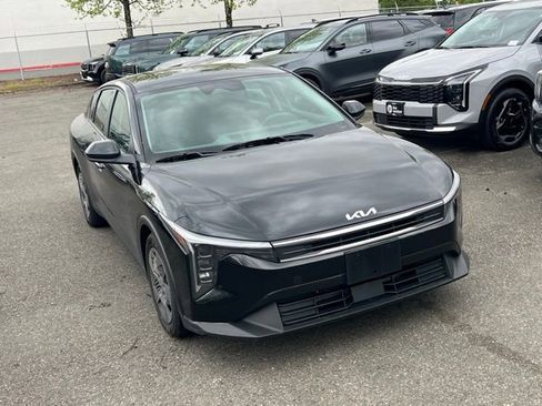 Certified 2025 Kia K4 FWD image 7