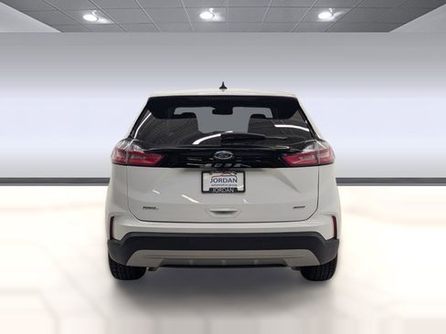 Used 2024 Ford Edge SEL image 8