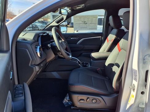 New 2026 Chevrolet Colorado Z71 image 15