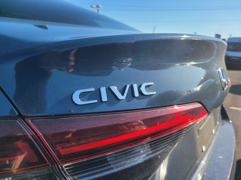 Used 2025 Honda Civic Sport image 7