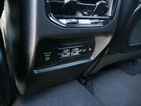 Used 2024 Jeep Grand Cherokee Limited w/ Luxury Tech Group II AWD/4WD image 14