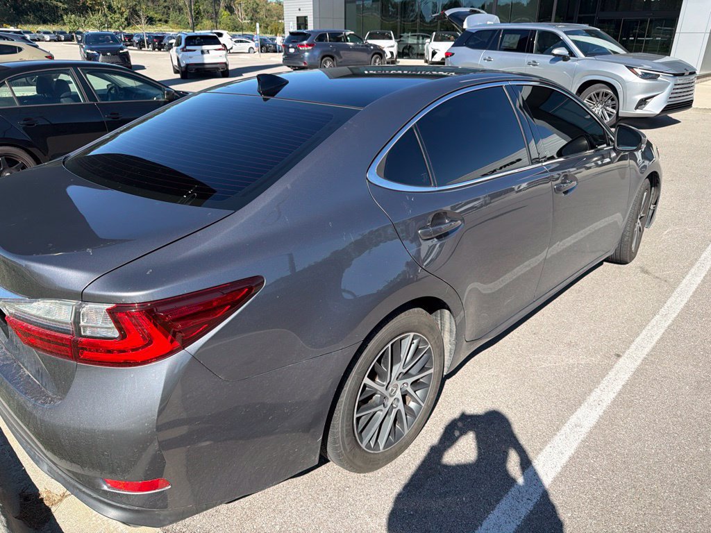 Used 2016 Lexus ES 350 FWD image 5