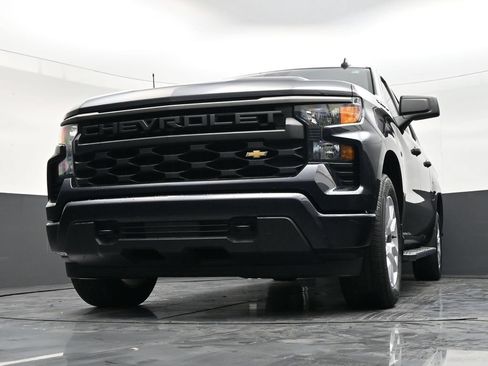 Used 2023 Chevrolet Silverado 1500 Custom RWD image 24