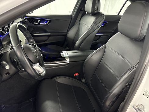 Used 2023 Mercedes-Benz C 300 Sedan image 5
