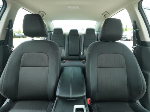 Used 2025 Nissan Altima 2.5 SV FWD image 37