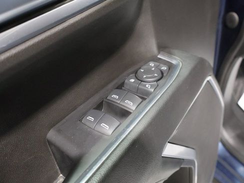 Used 2023 GMC Sierra 1500 SLT image 18