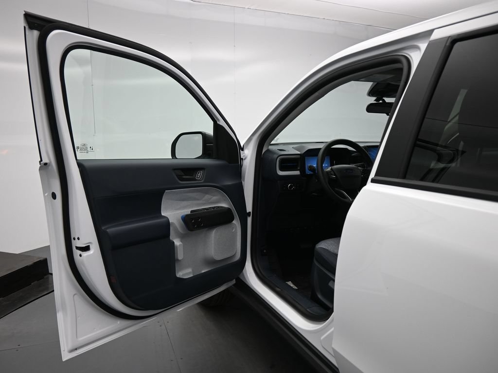 Used 2025 Ford Maverick XLT FWD image 9